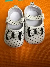 Zapatos para bebé recién nacido, suela antideslizante, zapato de cuna con estampado de lunares y lazo, zapatilla de deporte informal para bebé de 3 a 12 meses, 2019