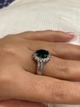 Huitan-anillos de boda de la serie de plantas románticas, anillo de compromiso de estilo europeo Vintage con piedra verde brillante, forma de flor de lujo