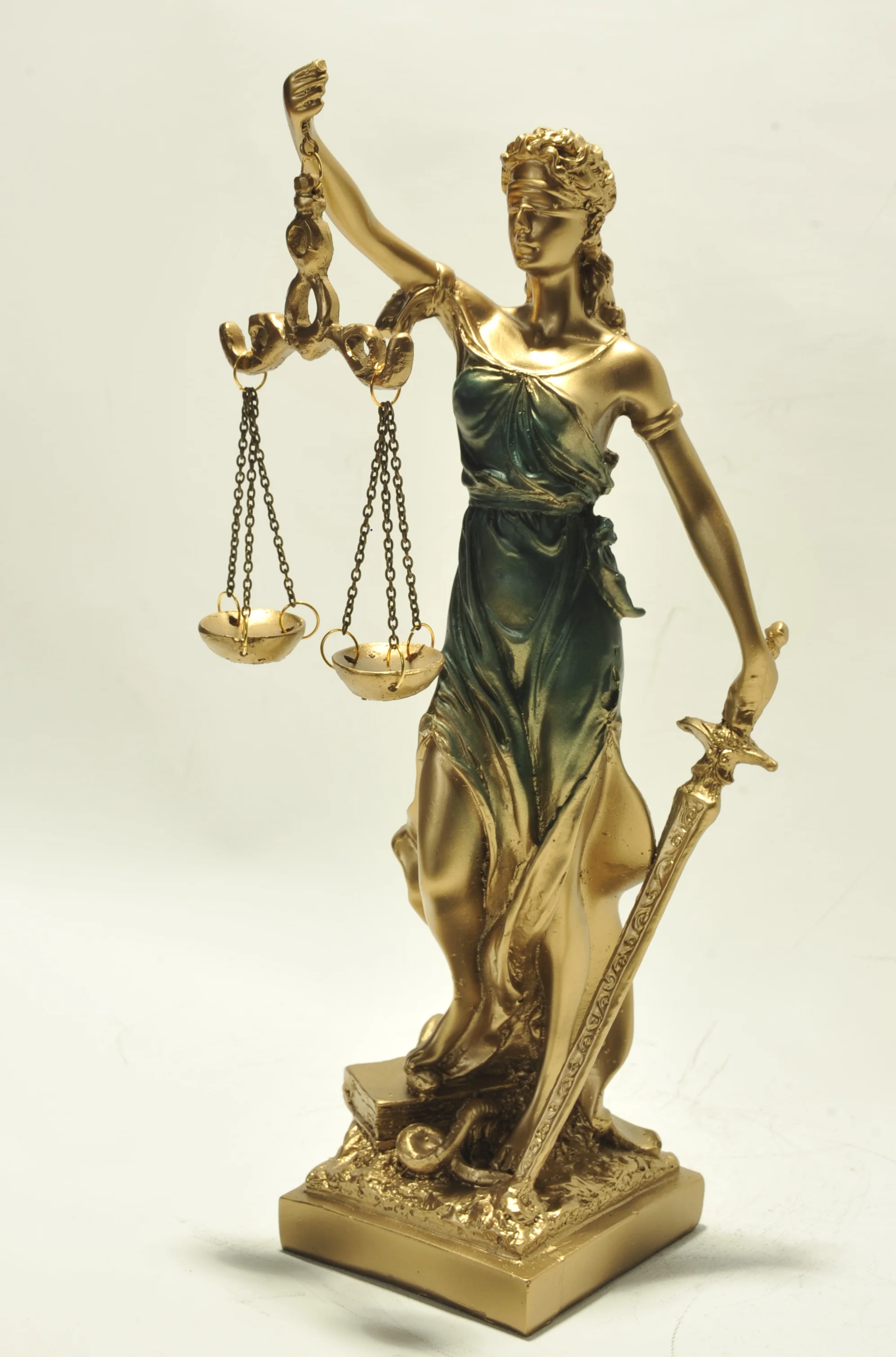 Весы правосудия статуя солдата миниатюрный воин 23 сантиметра | Дом и сад