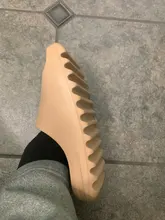 Zapatillas de verano de las mujeres de los hombres goma Eva para interiores 2021 Cool Fondo suave sandalias tendencia diapositivas Unisex chinelas zapatos para la playa casa 36-45