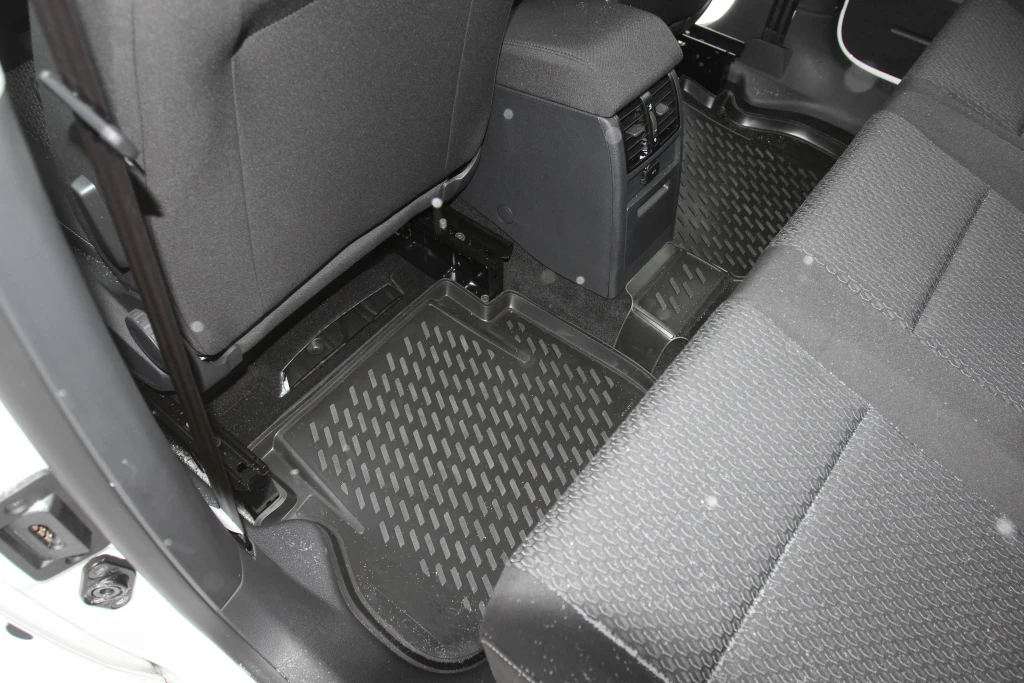 Коврики в салон VOLKSWAGEN Caddy 2015- 4 шт. (полиуретан) |