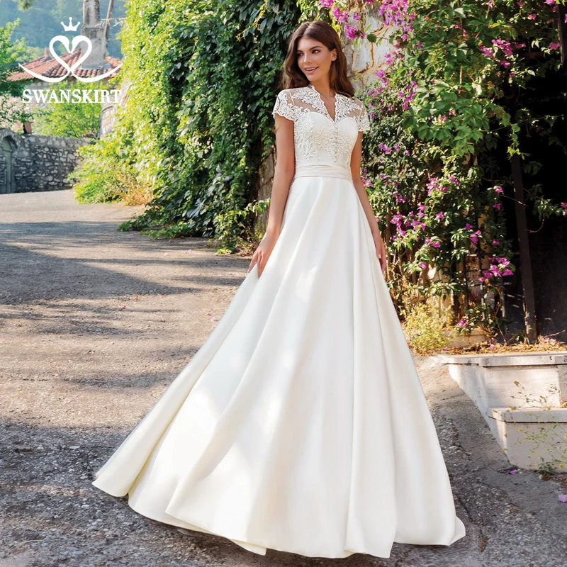 

V-neck Appliques Satin Wedding Dress Swanskirt SW06 Cap Sleeve Lace A-Line Court Train Illusion Bridal Gown vestido de noiva