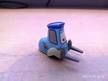 Disney-Coche de juguete para niños de Pixar Cars 2 y 3 escala 1:55, juego infantil, vehículo pequeño de aleación de metales, Rayo Mcqueen, Mater Jackson, Storm Ramirez, 40 estilos distintos