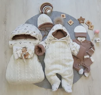 

Комплект на выписку 7-ми предметный "Мишка love" ЗИМА Комплекты на выписку и для прогулок 0-6 мес