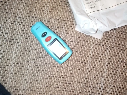 Отзыв о товаре Тестер толщины покраски Yunombo YNB-100, Цифровой измеритель толщины покраски автомобиля с руководством на русском и английском языке от пользователя J***n