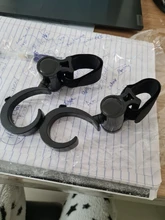 Colgador de bolsas para el carrito del bebé, accesorio para el coche del niño para colgar o cargar maletines o bolsas con rotación de 360 grados por 2 unidades