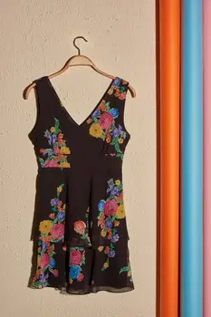 

Trendyol Flower Decorated Flounces Dress TWOSS20EL2499