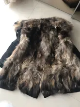 BLUENESSFAIR-abrigo de piel auténtica de zorro para mujer, chaqueta de invierno, Parka larga, Cuello de piel de mapache Natural, ropa de calle cálida