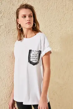 

Trendyol Denim Pockets Boyfriend Knitted T-Shirt TWOSS20TS0435