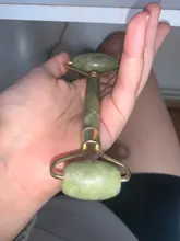 Rodillos de piedra de Jade para masaje Facial, Piedra Rosa de cuarzo Natural, para adelgazar la barbilla, estiramiento Facial, cuidado de la piel