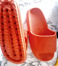 Sandalias antideslizantes de verano para mujer, chanclas de playa con tacón alto, zapatillas de ducha con suela suave, para Baño