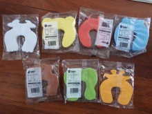 7 unids/lote la protección de la seguridad del bebé lindo Animal Tope de puerta de seguridad de bebé Tarjeta de bloqueo cuidado de recién nacido Niño dedo Protector