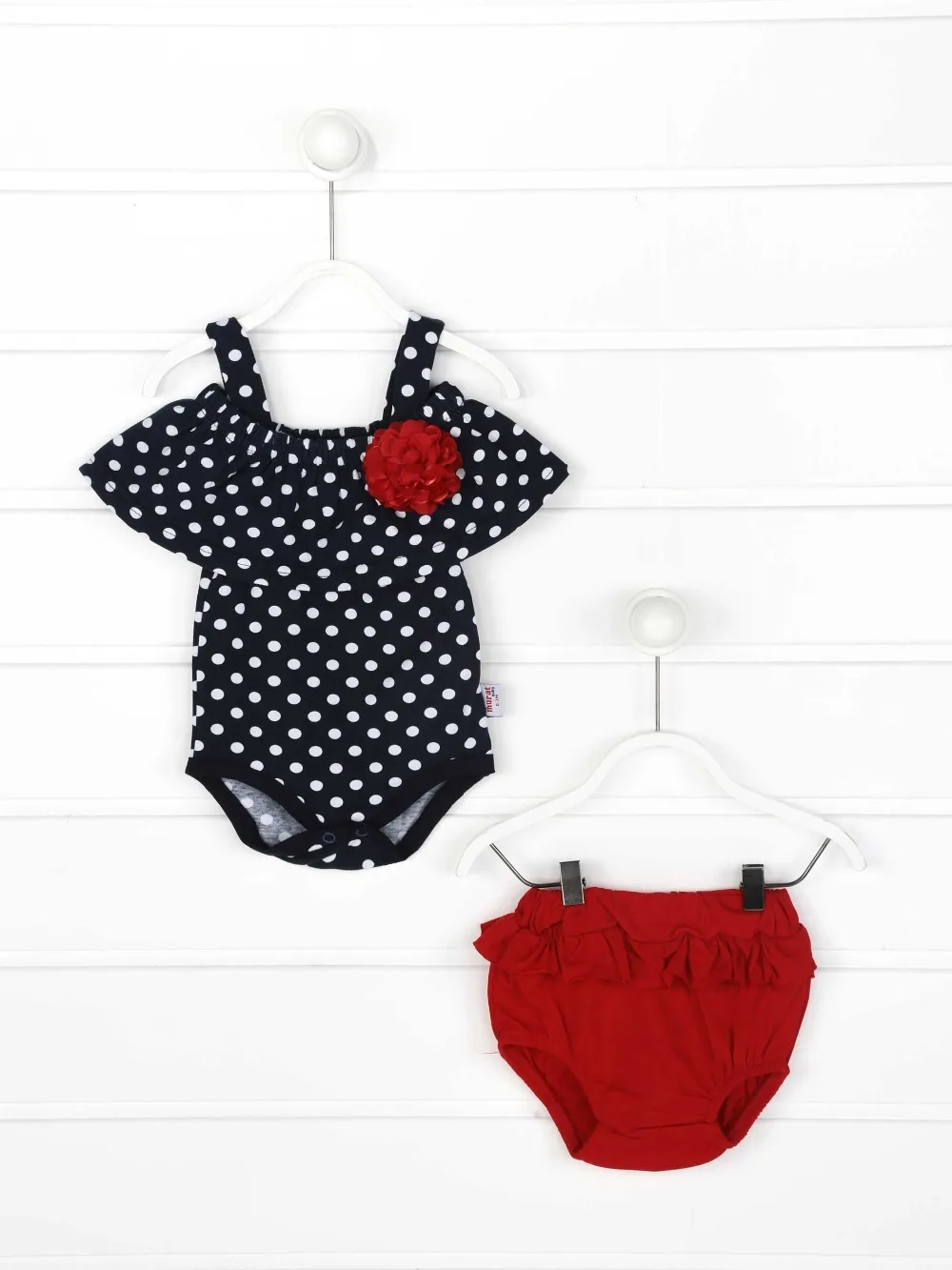 082-4081-002 Kırmızı Yazlık Kız Bebek Külot ve Tulum (1)