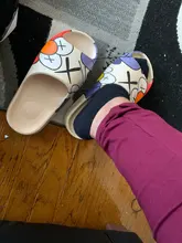 Los hombres de verano de diapositivas fresco transpirable sandalias de playa Flip Flops Boca de pescado para los hombres y las mujeres. Zapatillas ligero Graffiti de gran tamaño 34-46