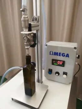 

Maquina llenadora automática - Llenadora de líquidos y geles por peso 20-5000ml