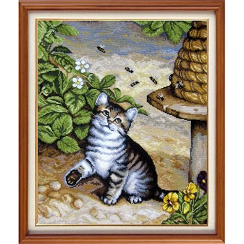 

"Embroidery kit", "floss embroidery kit", "cross stitch", "counted cross", "counted cross stitching", "Tapestry Classic"