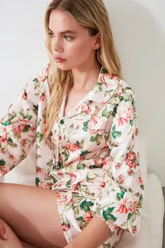 

Trendyol Flower Print Satin Pajamas set THMAW21PT0105