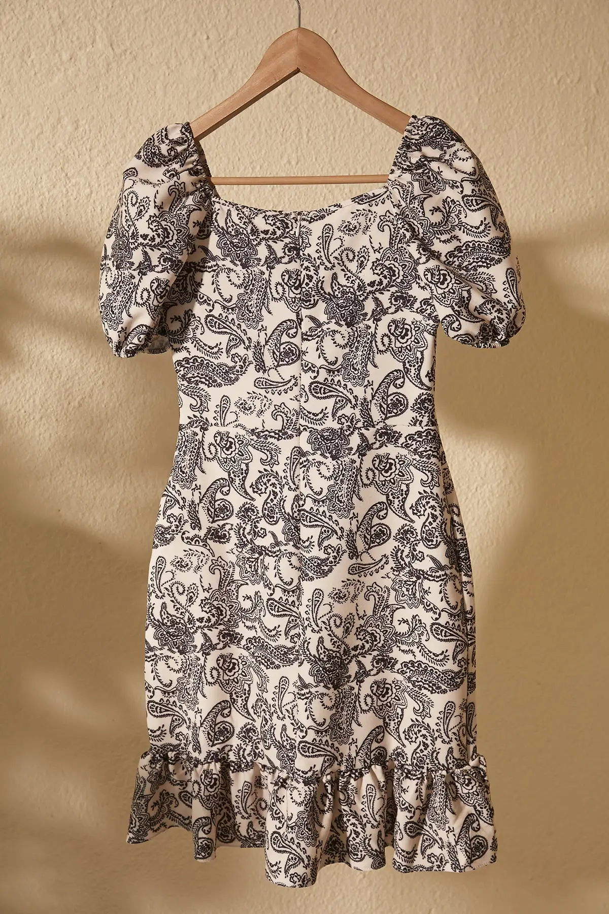 

Trendyol Square Collar Frilly Dress TWOSS20EL2509
