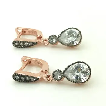 

Drop Quartz Diamond Quality Silver Earrings