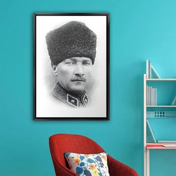 

siyah çerçeveli atatürk kanvas tablo