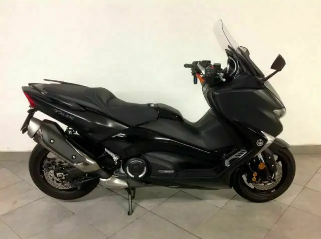 black tmax 530 17-19 2