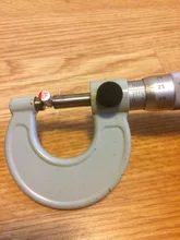 10 Uds DIP sólido condensador electrolítico 6,3 V 10V 100UF 16V 150UF 220UF 270UF 330UF 470UF 560UF 680UF 820UF 1000UF 1200UF 1500UF