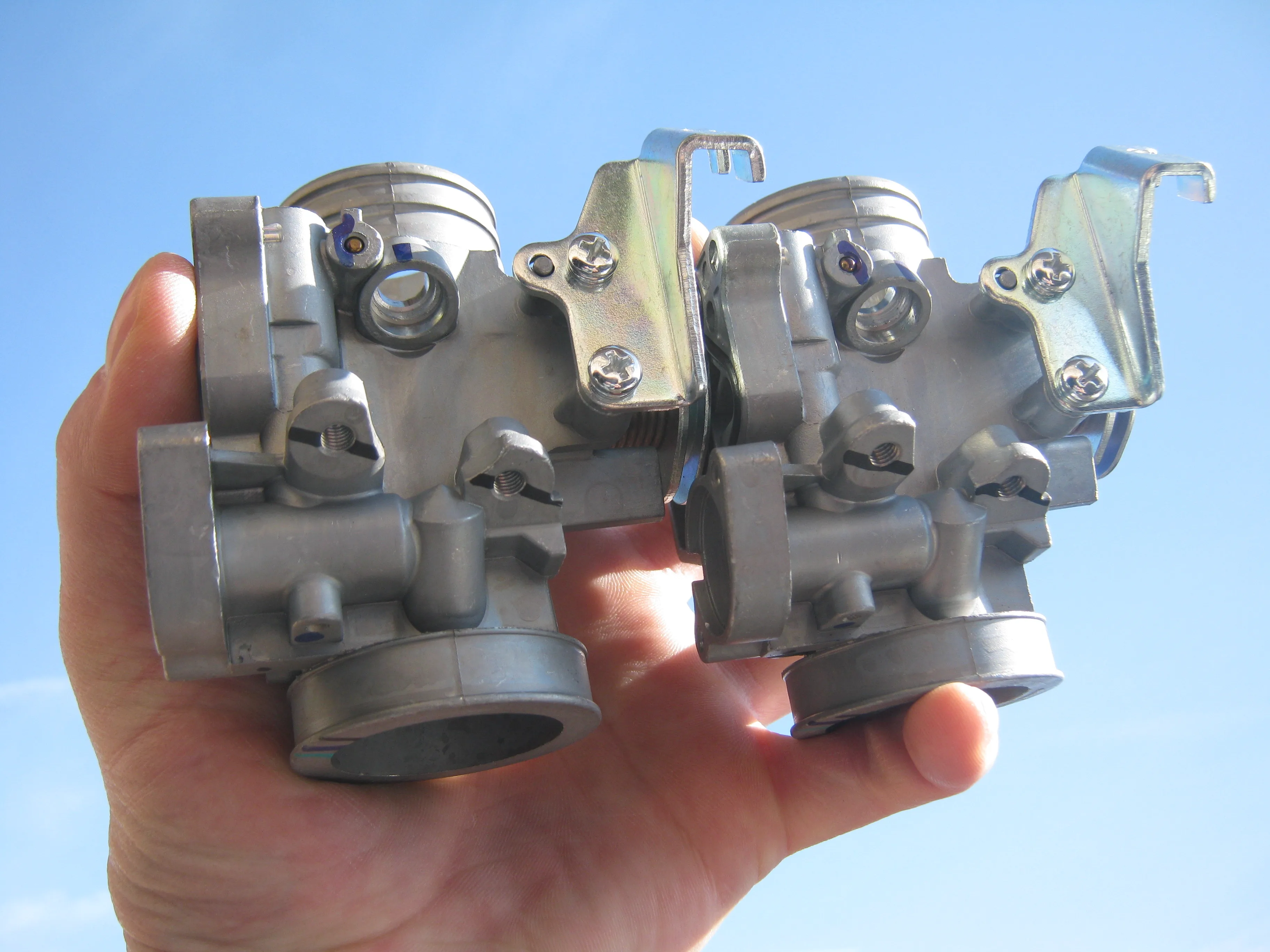 корпус дроссельной заслонки ваз 2107. инжектор на днепр. дроссельная заслонка ваз нива 21213. карбюратор на квадроцикл 110 кубов. болт дроссельной заслонки 2107.