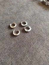 Pendiente Vintage sencillo en forma de U para oreja, Clip no perforado, Punk, Color antiguo, flor pequeña tallada, hueco, nuevo