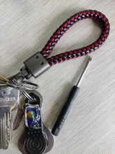 LLavero de cuero tejido a mano para coche, llavero de Metal desmontable con hebilla giratoria de 360 grados para hombre, regalo de alta calidad K393