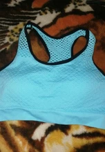 Sujetador deportivo de malla de secado rápido para mujer, sostén deportivo de realce inalámbrico, Top a prueba de golpes para Fitness, gimnasio, sujetador de Yoga acolchado extraíble