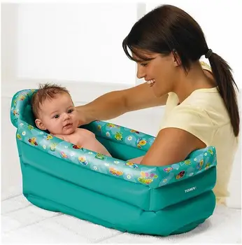

BATH HINCHABLE BEBE TOMY