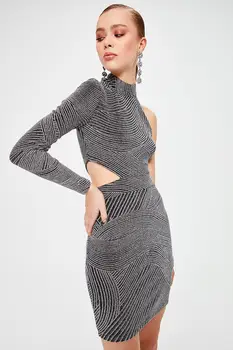 

Trendyol Waist Low-Cut Dress TPRSS20EL0109