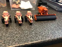 Disney Pixar Cars 2 3 Frank y Tractor fundición de Metal coche en miniatura de aleación de año nuevo juguete de regalo para chico