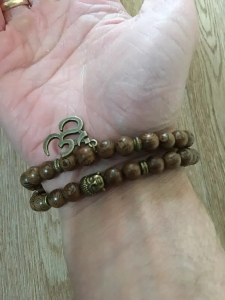 Buddhistiske armbånd anmeldelser