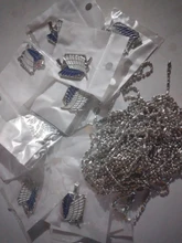 Colgante con diseño de animación de ataque al collar de titanio, cadena con diseño de alas de la libertad, de Metal, Unisex, para Cosplay, cuerpo de vigilancia, Erwin