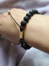 Pulsera de lujo con cuenta de piedra de Lava Natural para hombre y mujer, brazalete de cuentas de piedra de 8mm ajustable, hecho a mano, joyería