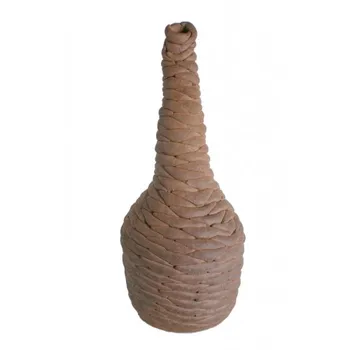 

Vase with refractory clay handmade brown. Measurements: 60x Ø 25 cm.