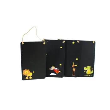 

Small blackboard for children in wood black lacquered. Measures: 18x11 cm.