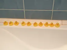 10 unids/lote lindo bebé niños juguete de goma patos de baño Baño habitación diversión con agua juego recién nacido niños niñas juguetes para los niños