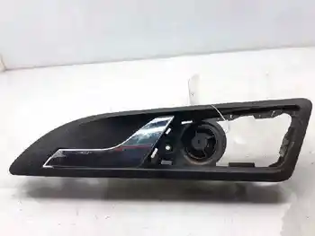 

1Z0837247 left front INTERIOR handle SKODA OCTAVIA BERLINA (1Z3)