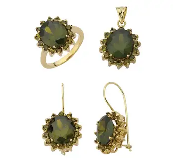 

Emerald Green Cubic Zirconia Gold Suit 01-550-TTR060