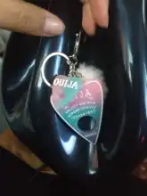 Ouija-Llavero con forma de pompón de resina para mujer, llavero de mano con bola de inflado, artesanía de tablero Punk, 1 unidad