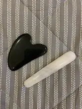Gua Sha-rascador de piedra de Jade en forma de corazón, tablero hecho a mano de Gua Sha, rascador antiarrugas para el cuidado de la piel, belleza, 1 unidad