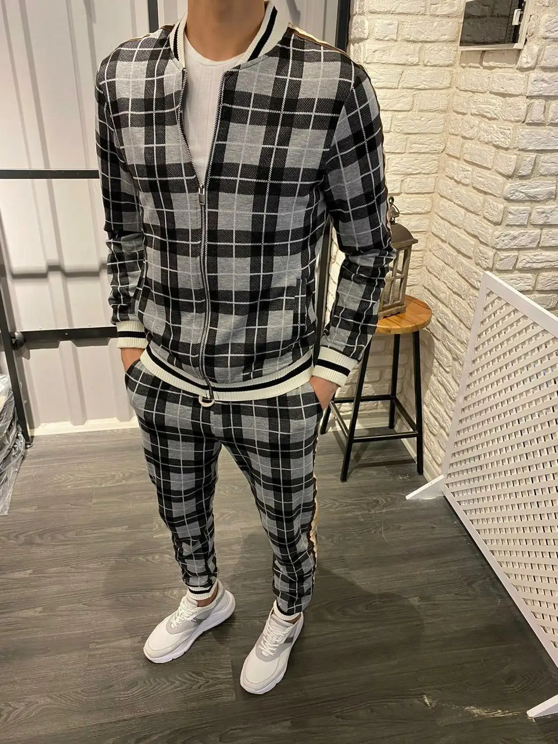 Спортивный Костюм Джентельмены из фильма Гая ричи как у тренера клетчатый |