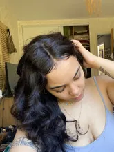 Barato 180 densidad de la Peluca de la onda del cuerpo transparente pelucas de encaje de la onda del cuerpo de la peluca con malla frontal 28 pulgadas T parte brasileño ondulado Peluca de cabello humano