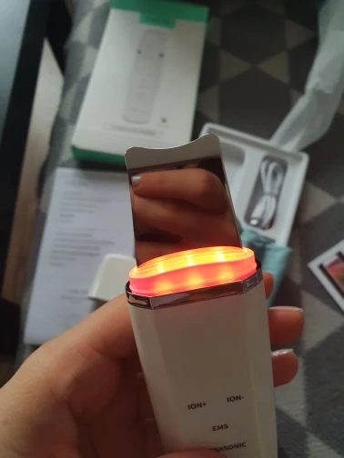 Отзыв о товаре ANLAN Ультразвуковой скрабер скруббер, ионная лопатка для чистки лица, пилинг, лифтинг для лица, удаление угрей, терапия красным светом для удаления черных точек blackhead remover узи чистка ультразвуковая чистка лица от пользователя S***a