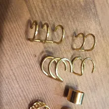 Pendiente de cartílago falso para mujeres y hombres, Clips de oreja sin Piercing, de hojas doradas, joyería, regalos al por mayor