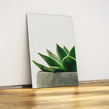 

Cactus-Decorative Metal Table