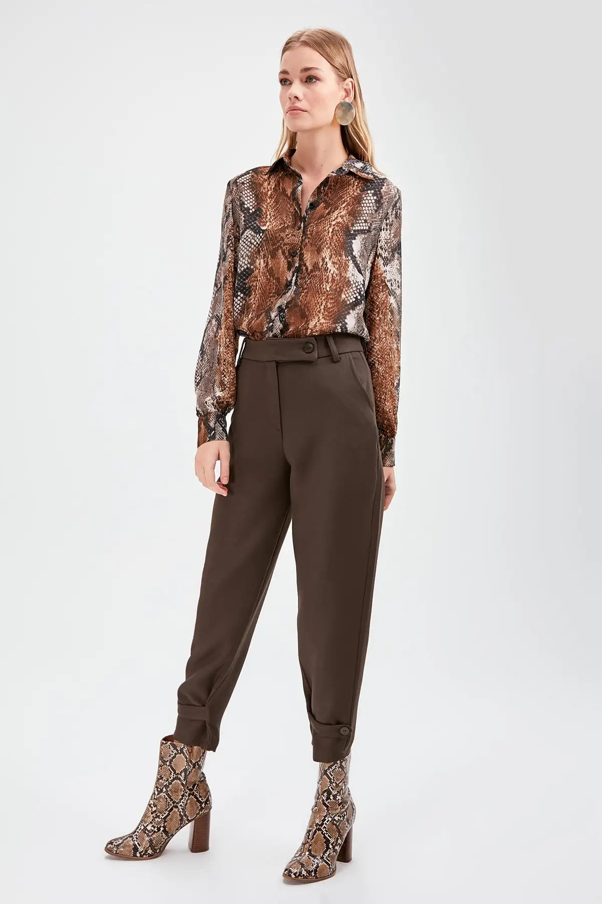 Trendyol базовые брюки TWOAW20PL0503|Брюки |