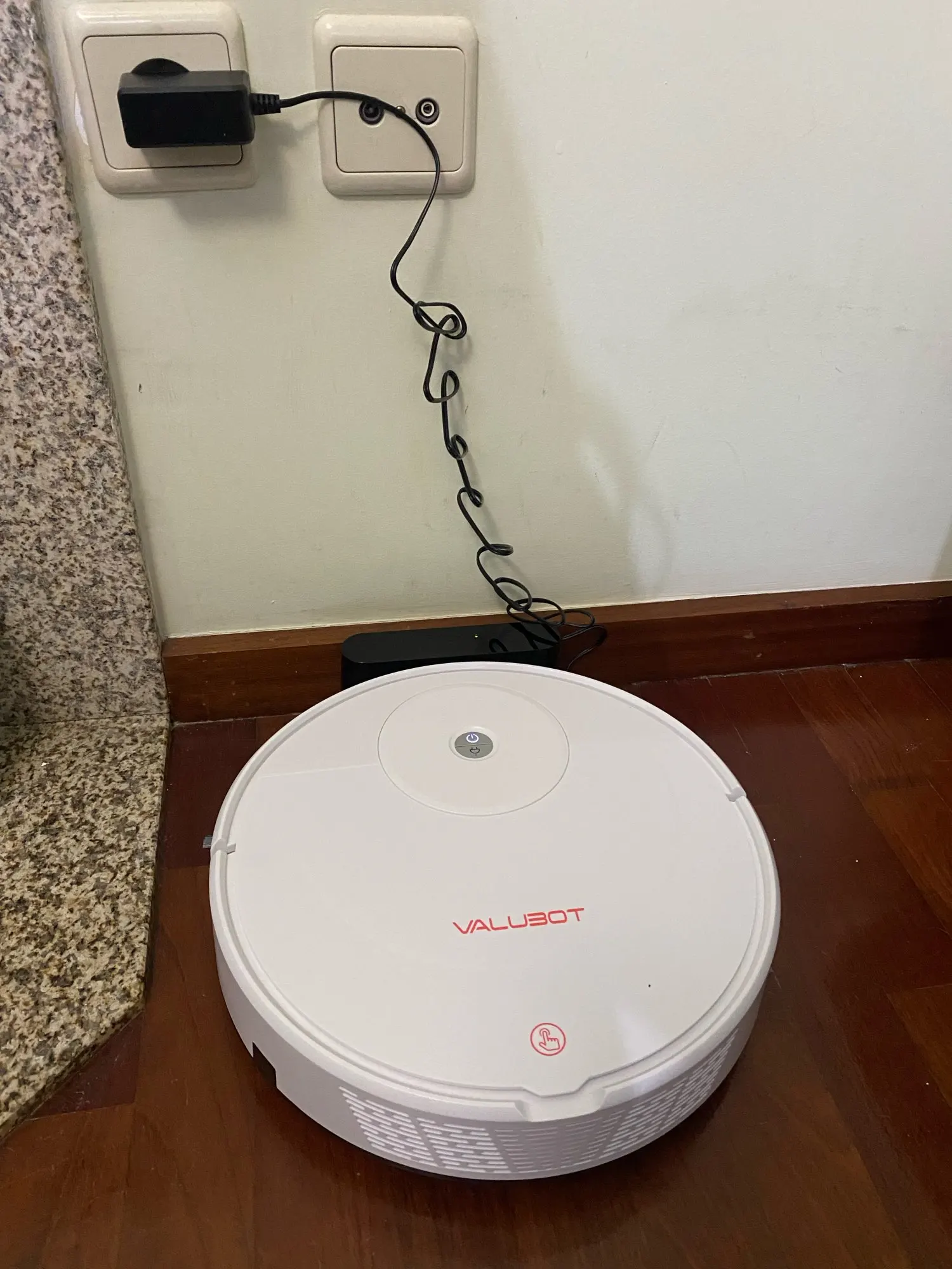 Отзыв о товаре Робот-пылесос VALUBOT K100  3-в-1, подходящий для уборки, уборки пылесосом и швабра полов,чистки шерсти домашних животных, приложения APP и дистанционного управления от пользователя G***a